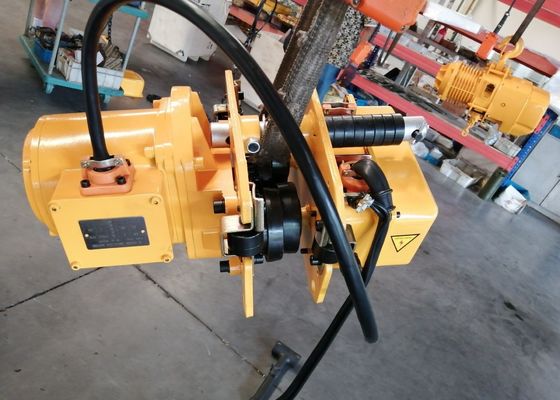 1トン2トン持ち上がることのための5トンのEletricのチェーン起重機380V 50HZ